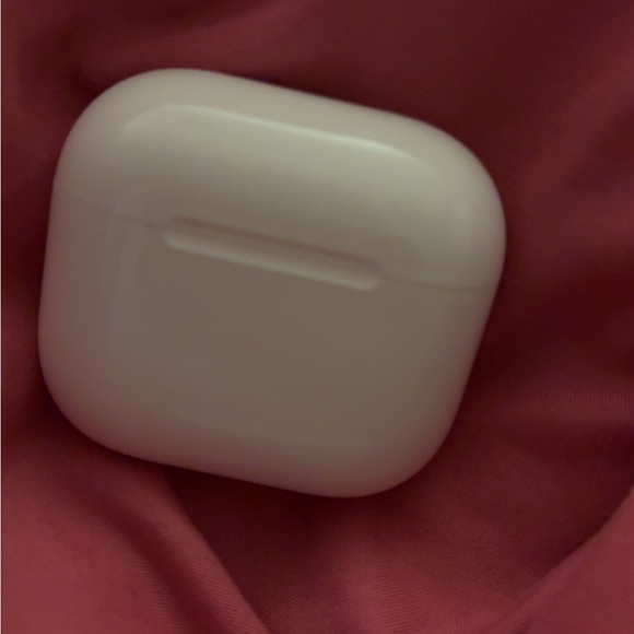 AIRPOD 4 ANC - Picture 3 of 5